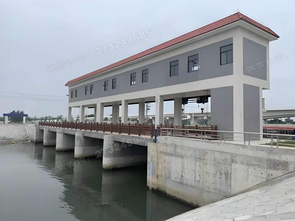 邗江河道泵站钢制闸门